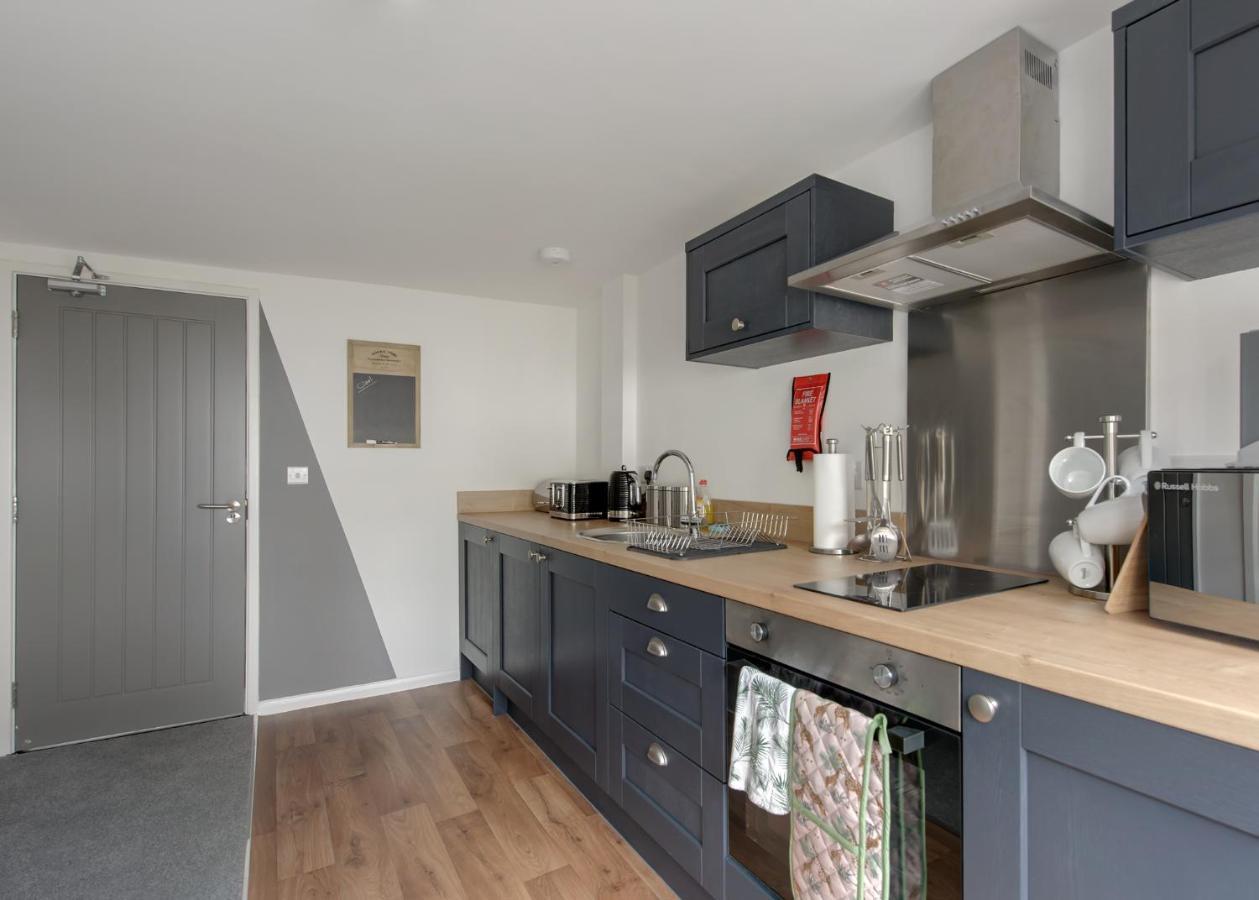 Donington 7 Apartment *
